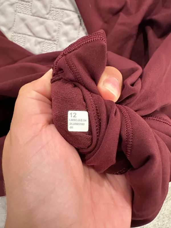 Wunder Lululemon Train Leggings High-Rise 25" Garnet - Image 3