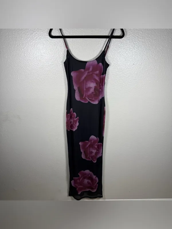 White Fox ThingsI should have said maxi dress in midnight Peony SZ:S - Image 5