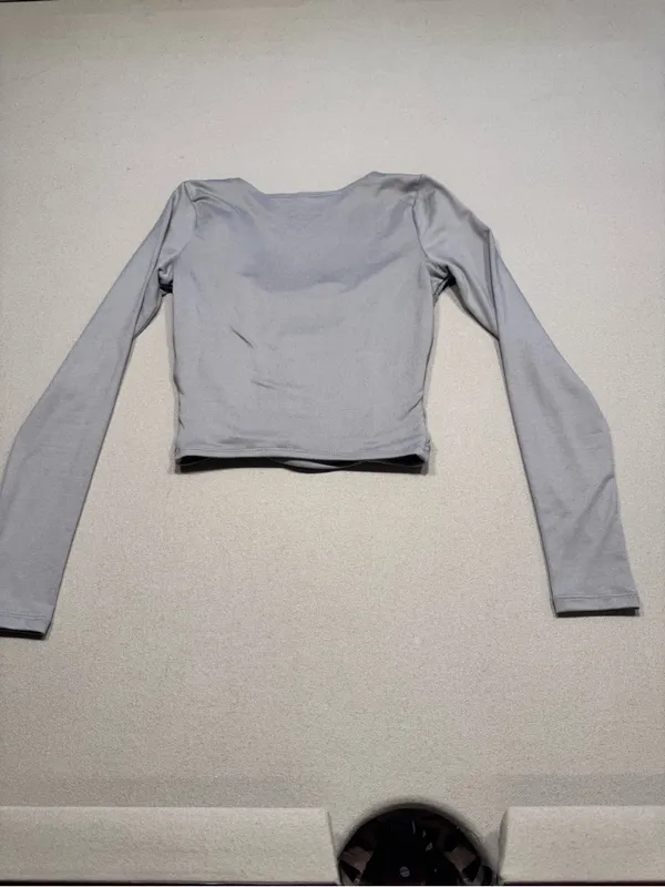 Hollister Taupe Ruched Square-Neck Long Sleeve Crop Top - Image 3