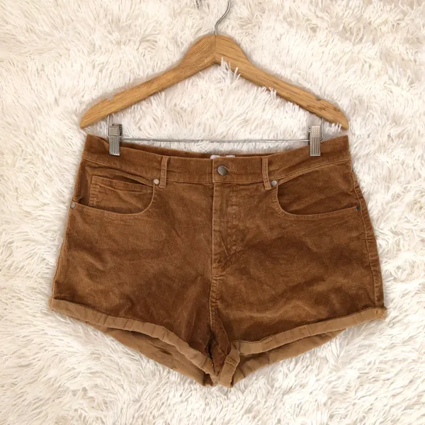 Princess Polly corduroy Nadeem shorts in brown - Image 2