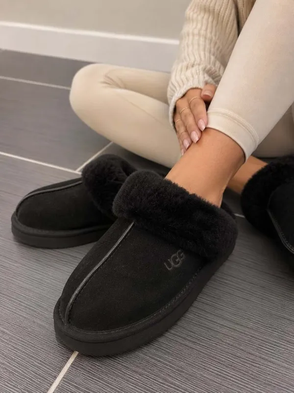 UGG Disquette Slipper in Black Size US 9 - Image 2