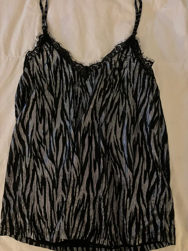 Divided Lace Metallic Tank Top - Image 2