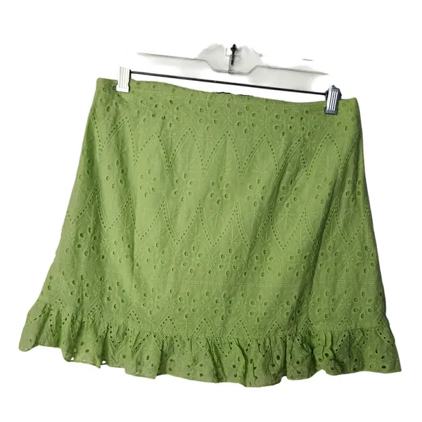 Francesca's HYFVE Lime Green Ruffle Trim Embroidered Eyelet Floral Wrap Skirt M - Image 4