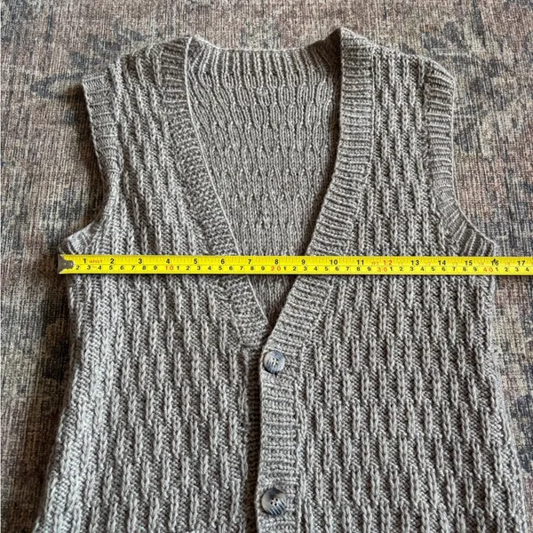 Sleeveless VTG Knit Button Front Sweater Cardigan - Image 3