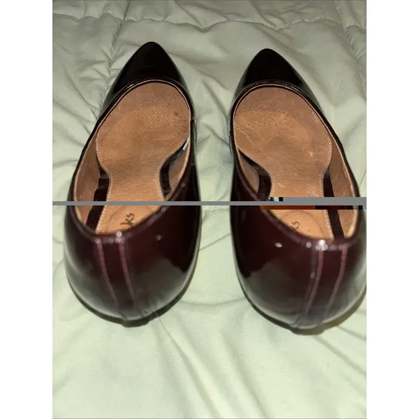 Clarks Artisan Sz 7.5 Burgundy Patent Leather Kitten Heel Pumps Pointed Toe - Image 7