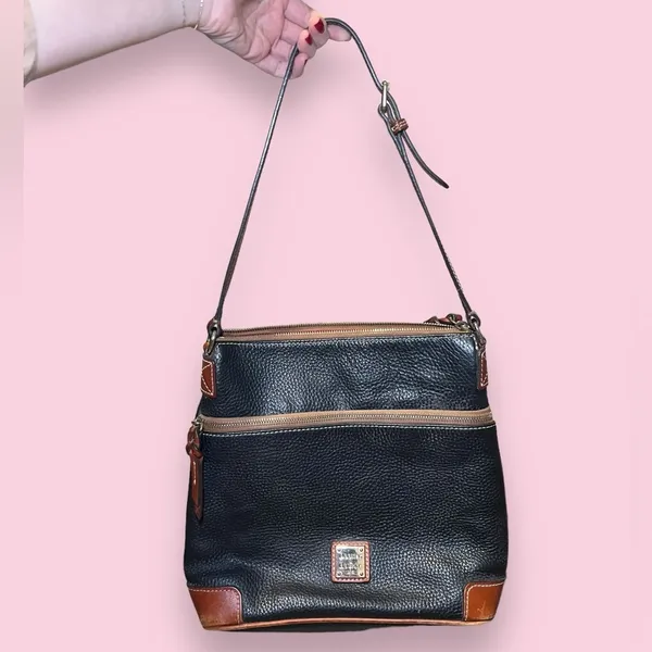 Vintage Dooney & Bourke CLAREMONT Cross Body Pebbled Leather Purse - Image 2