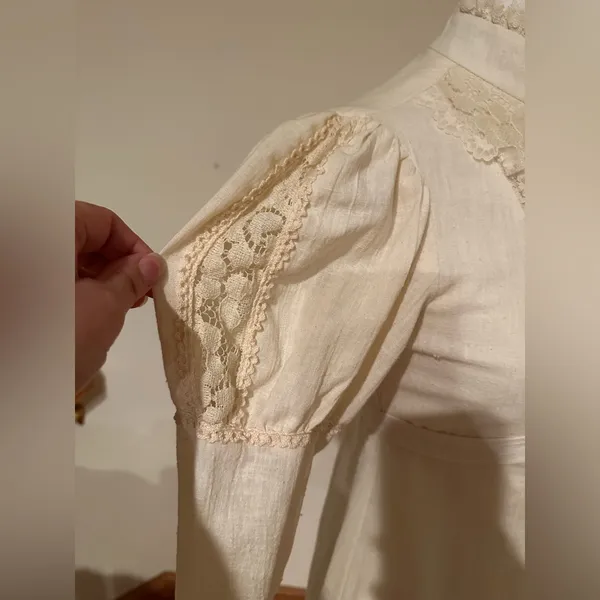 1970’s Prairie-Style Delicate Vintage Cream Puff Sleeves high neck bodice, waist - Image 11