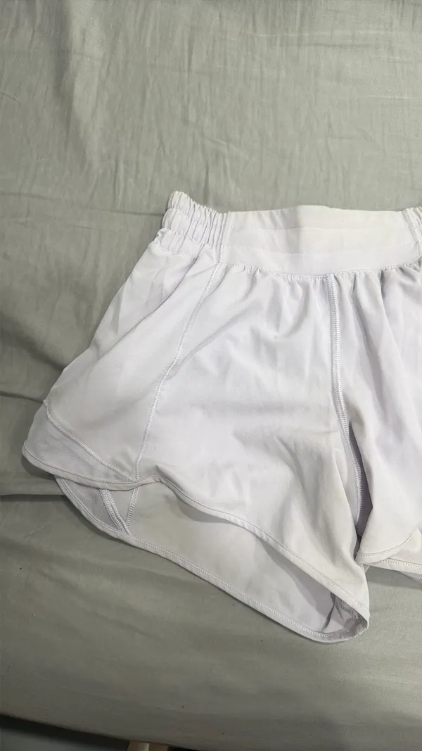 Lululemon Hotty Hot 4" - Image 3