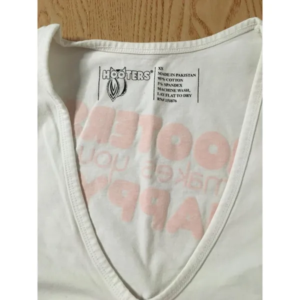B20 #28 Hooters Girl Worn Uniform Short Sleeve Vneck T-shirt Size Xs - Image 4