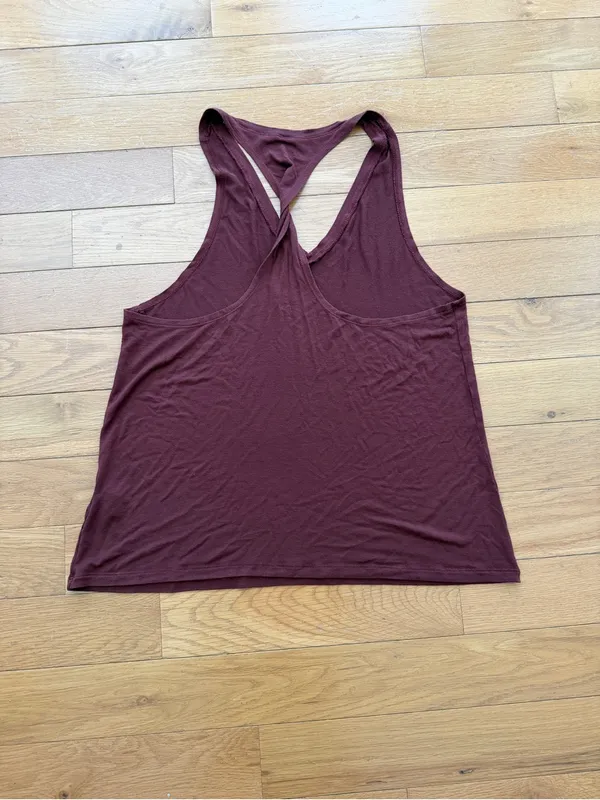 Beyond Yoga Twisted Racerback Tank Size M Red - Image 5