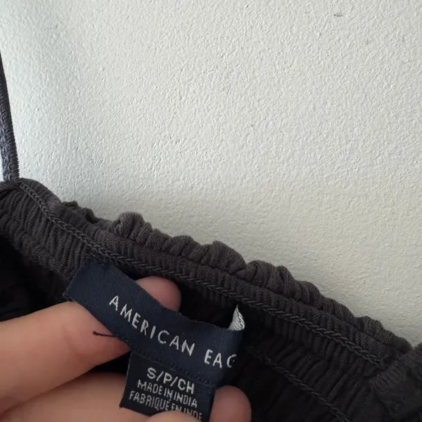 American Eagle Women's Dark Grey‎ Ruffle Smocked Tank Top Size Small - Image 4