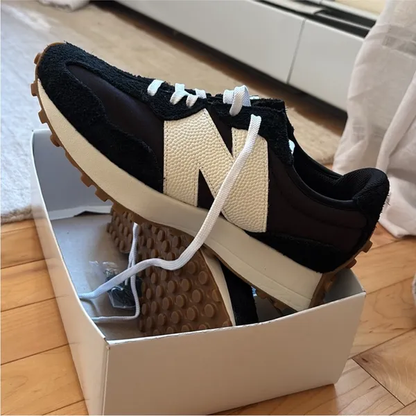New Balance 327 Athletic Shoes Sneakers - Image 3