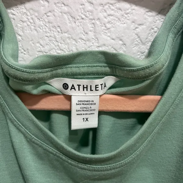 Athleta mint Green Short Sleeve Top - Image 3