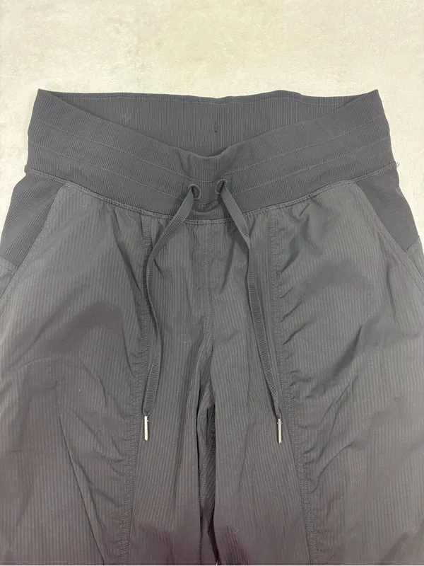 Lululemon Dance Studio Mid-Rise Jogger Black Size 6 - Image 4