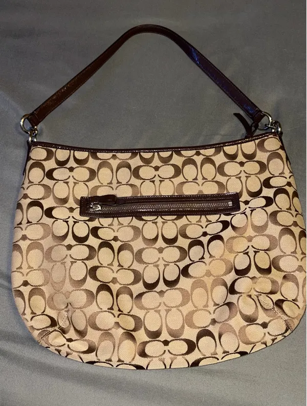 Vintage Coach Shoulder Bag - Image 2