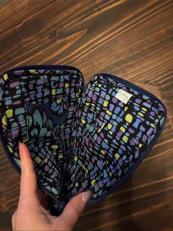 Vera Bradley “indigo pop” tablet soft fabric case - Image 3