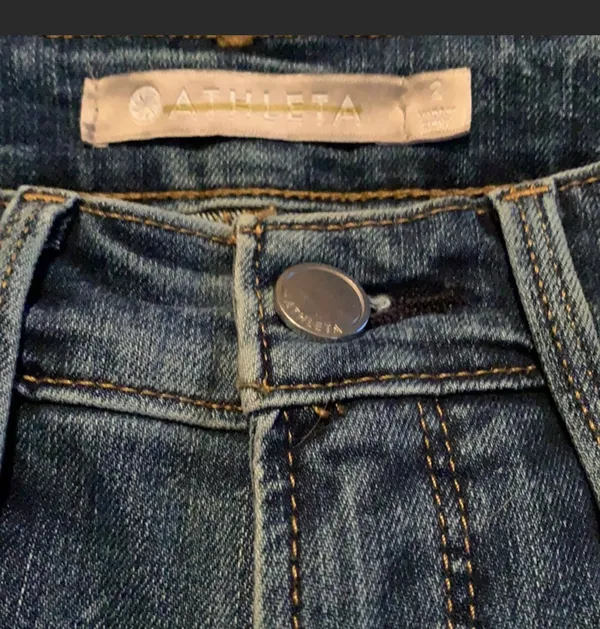 Jeans size 2 good cond inseam 27 - Image 6