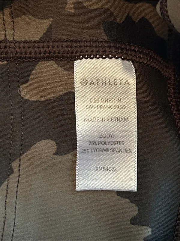 Athleta run free side pocket camo leggings - Image 3