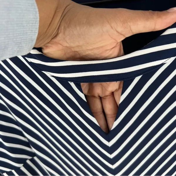 Roz & Ali Nautical Navy Blue White Striped Stretch Jersey Knit Keyhole‎ Dress - Image 4