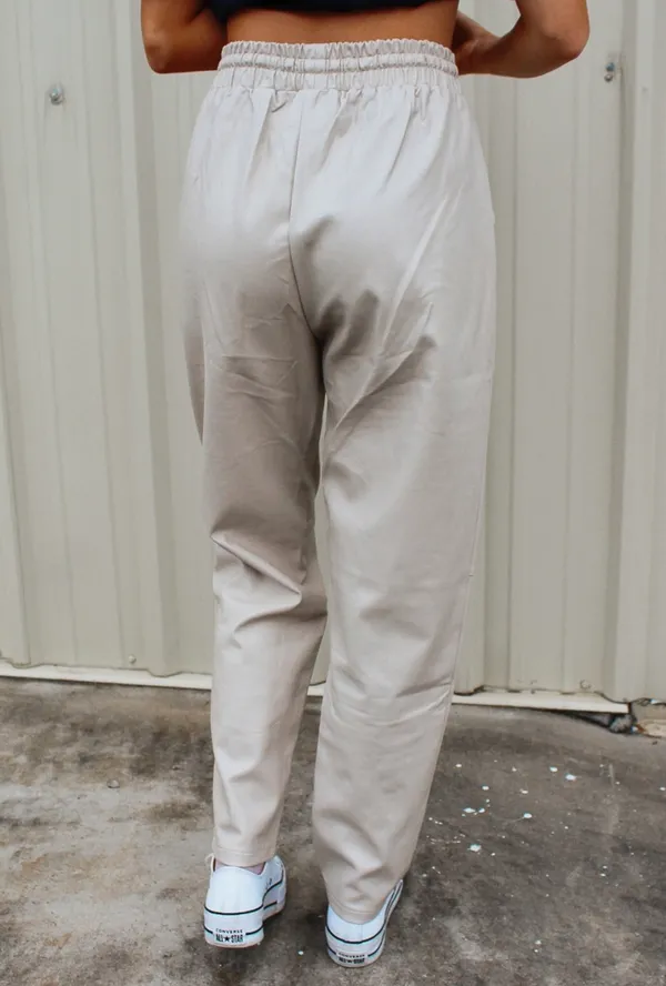 Hope's NWT Pants - Image 3