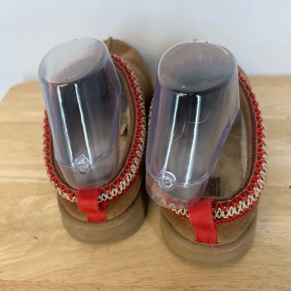 UGG Tasman women size 6 - Image 4