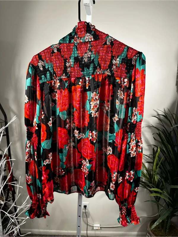 N199. Dragonfly Floral Smocked Sheer Long Sleeve Blouse Size L. - Image 5