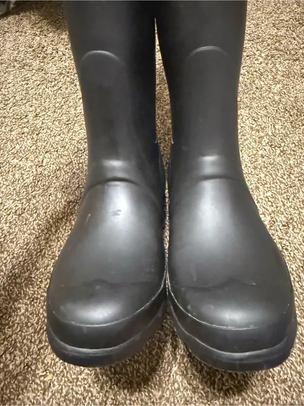 Hunter Women's Tall Black Original Rain Boots size 5 - Image 10