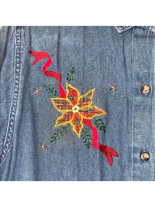 Vintage Jean Shirt Denim Shirt Holiday Embroidery Christmas Cottagecore 90s - Image 5