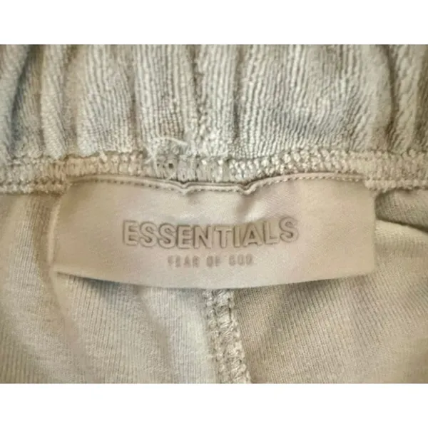 Fear of God Essentials Women's Resort Terry Jogger Pant in Seal Gray sz. S - Image 6