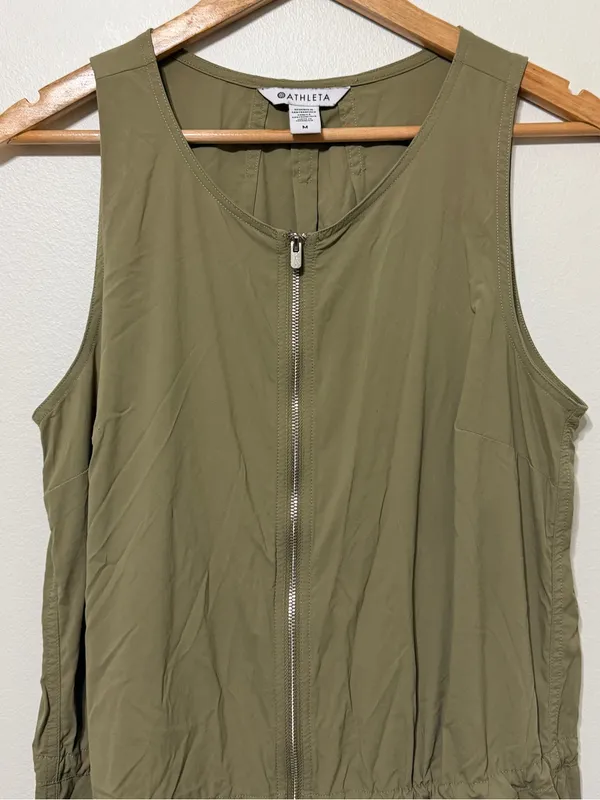 Athleta Adventure Utility Zip-Front Jumpsuit Size Medium Green - Image 4