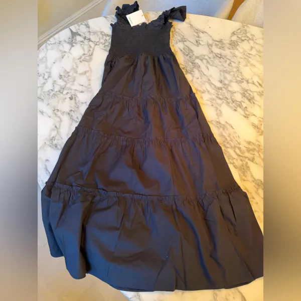 NWT Quince Smocked Midi Dress Black Women's Size XS (100% Organic Cotton) - Image 6