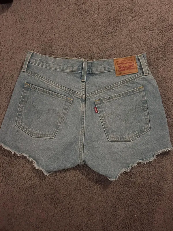 Levis 501 Jean Shorts - Image 2