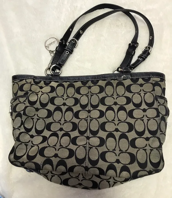 Classic  Bag - Image 2