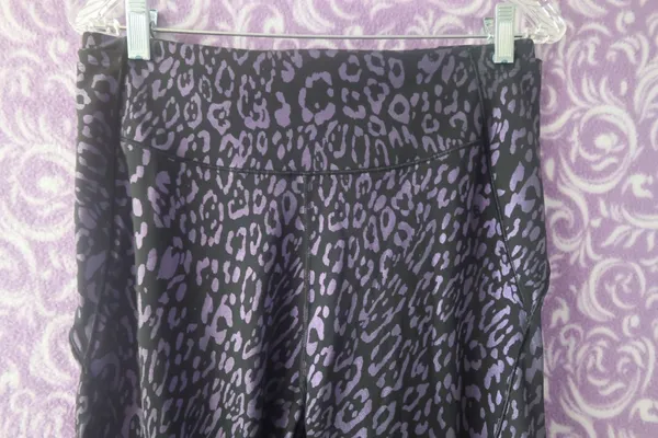 Victoria's Secret leopard print leggings in black and purple size 16/170/86a (XL). - Image 2