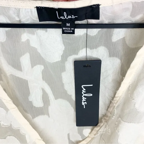 NWT Lulus Patio Date Ivory Floral Jacquard Button-Up Long Sleeve Top Size M - Image 11