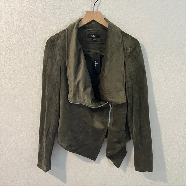 Lulus Wild at Heart Olive Green Vegan Suede Moto Jacket NWT‎ Size S - Image 2