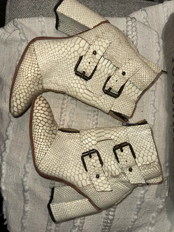 FREEBIRD by Steven Booties Leather - Image 2