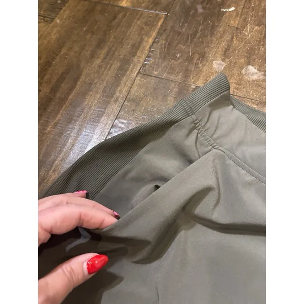 ATHLETA Brooklyn Ankle Pant Womens Size‎ 18 Olive Lightweight City - Image 4