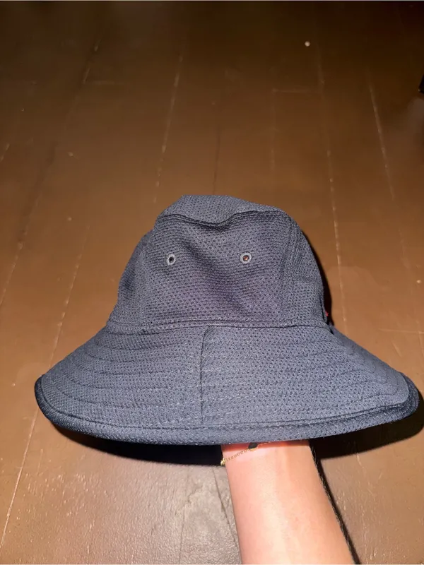 New Era Boston Red Sox Bucket Hat Black - Image 5