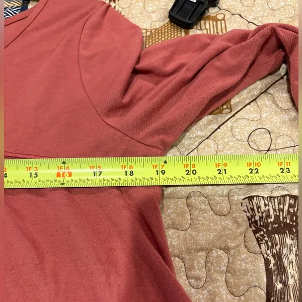 Altar'd State women’s boho Tunic with a "V-cutout back with lace. Size L - Image 7