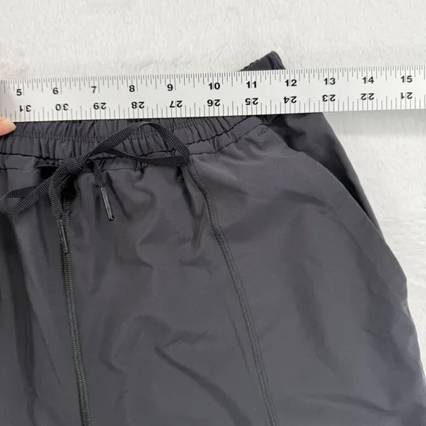 Lululemon Final Play crop‎ 23" deep coal Jogger Pants Women's Size 6 Athletic - Image 2