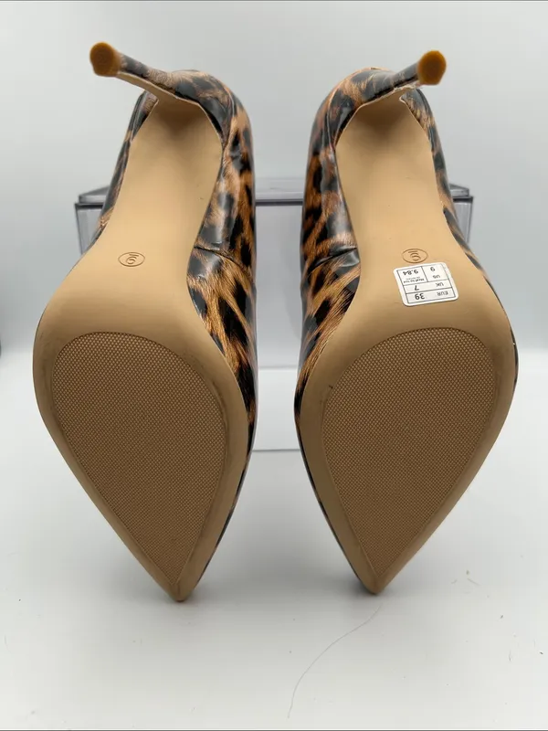 Elisabet Tang Leopard Print Stiletto Pumps - 4.3/4" High Heel Women's Size 9 - Image 4