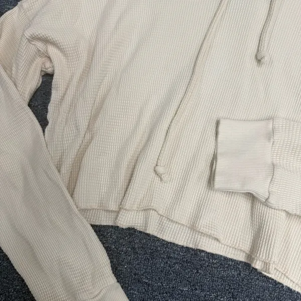 Aritzia TNA Waffle Knit Crop Hoodie Size 2 - Image 2