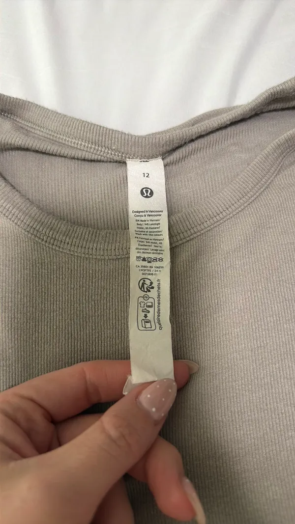 Lululemon Hold Tight Long Sleeve - Image 3