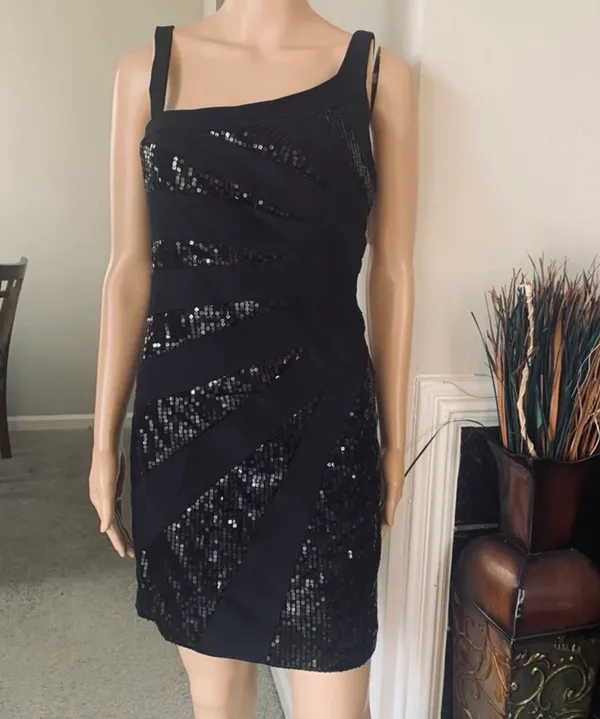 City Triangles sequins mini dress - Image 3