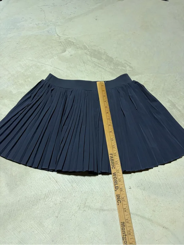 FLX Pleated Womens Skort medium - Image 5