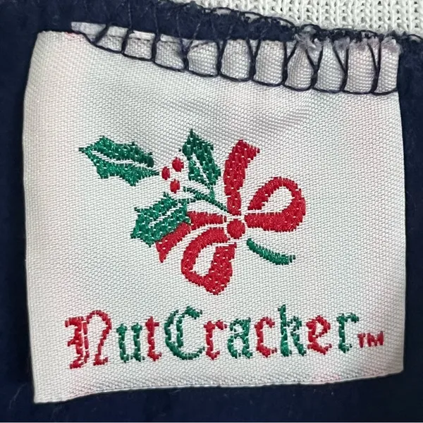 Vintage Nutcracker Brand‎ Christmas Wreath Peace Dove Crewneck Size Medium - Image 8