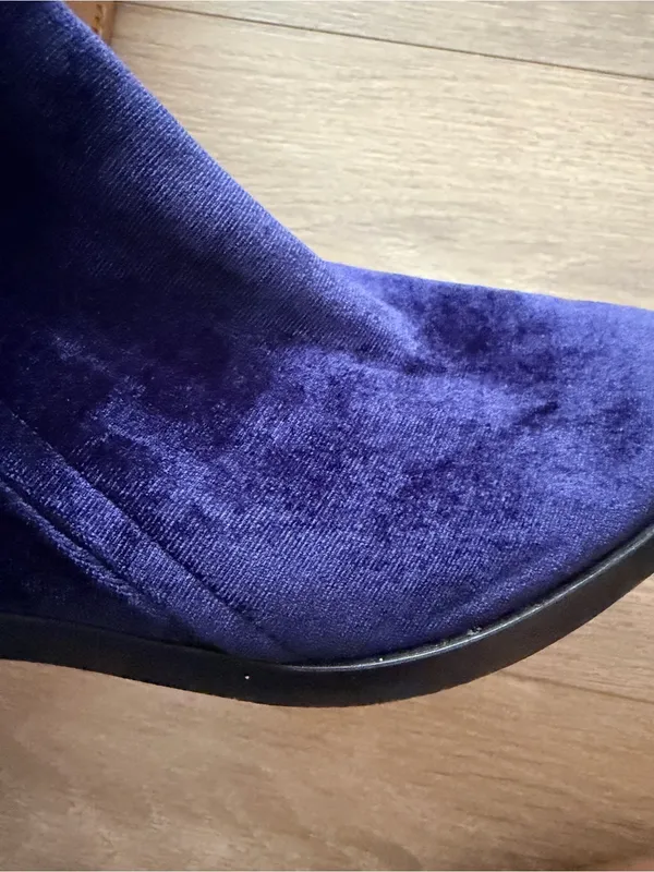 Dolce Vita Navy Suede Chelsea Ankle Boots - Image 4