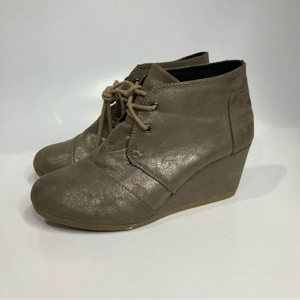 Toms metallic desert wedge Booties size 7.5‎ - Image 3