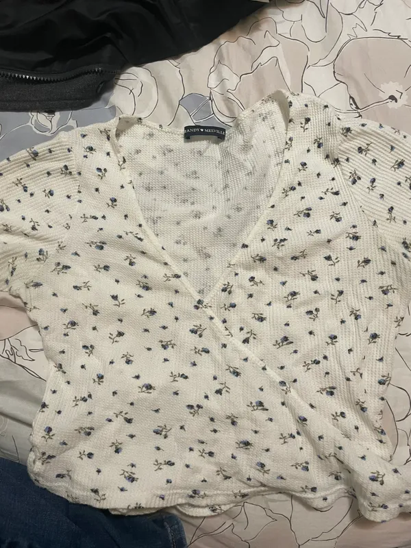 Brandy Melville Top - Image 4